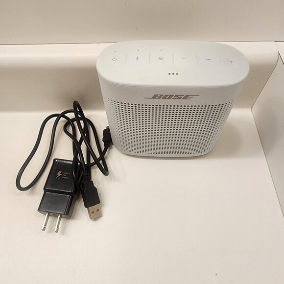 1X Bose Soundlink Color II Portable Bluetooth Speaker Splashproof with accessori - Picture 5 of 7